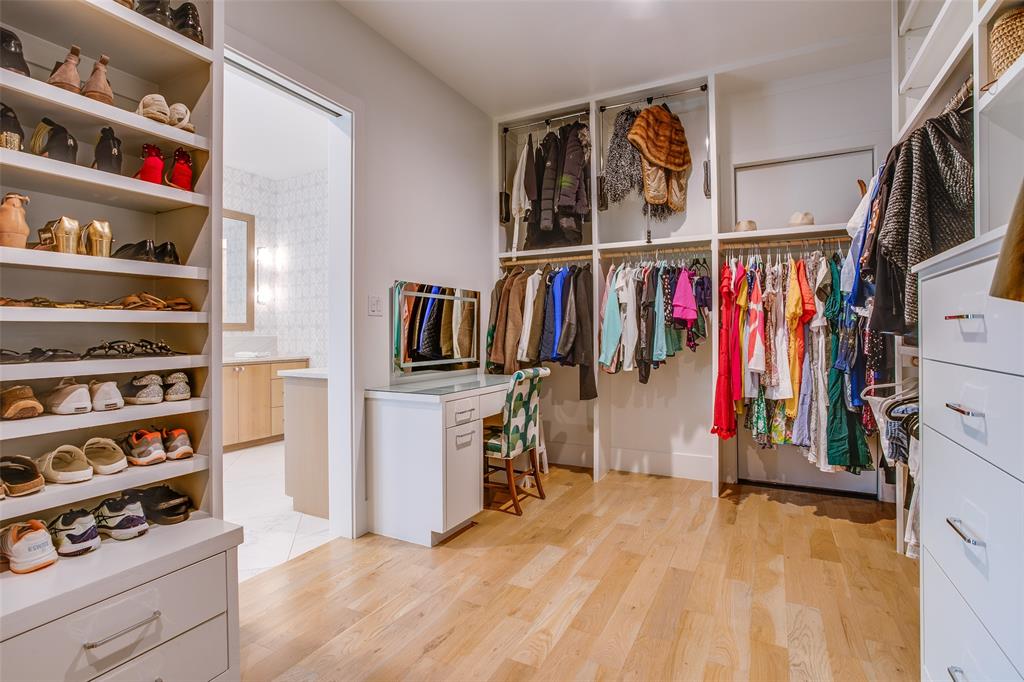 Shore Crest Estate - Residential