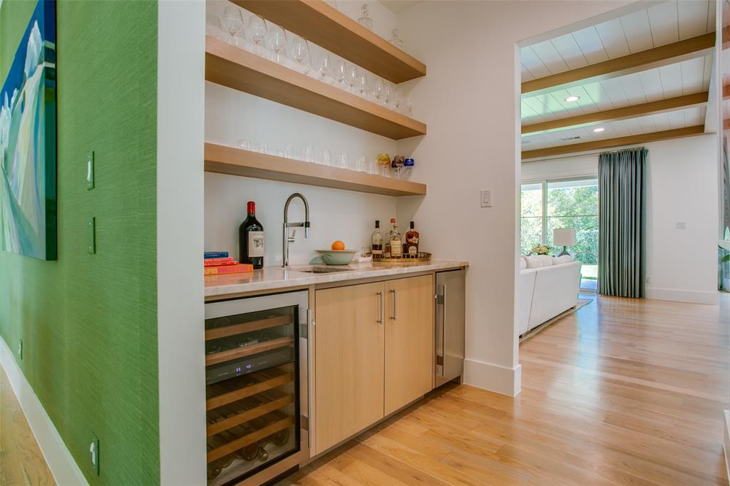 Shore Crest Estate - Residential