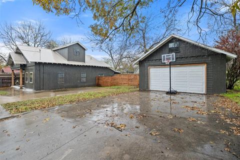 A home in Mineral Wells