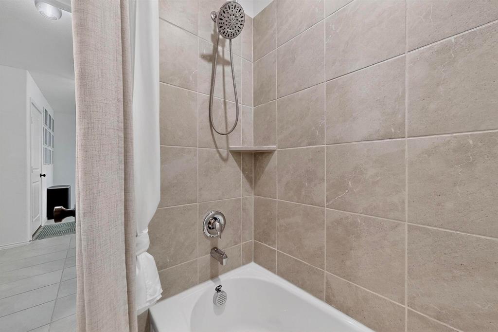 Primrose Xing Ph 6 - Residential