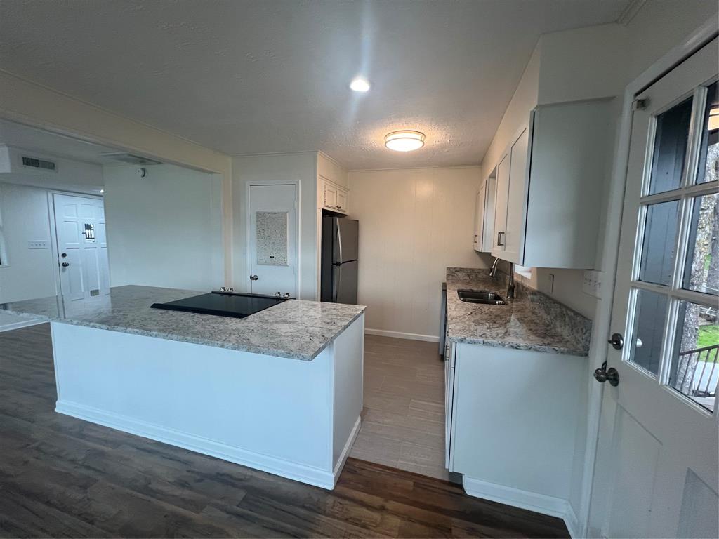 Live Oak Estates - Residential Lease