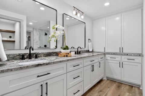Tiny photo for 1512 Northcrest Court, Fort Worth, TX 76107 (MLS # 21277662)