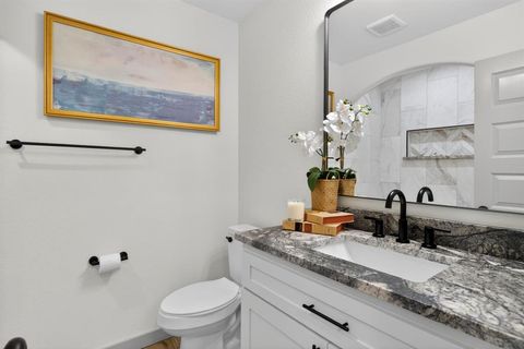 Tiny photo for 1512 Northcrest Court, Fort Worth, TX 76107 (MLS # 21277662)