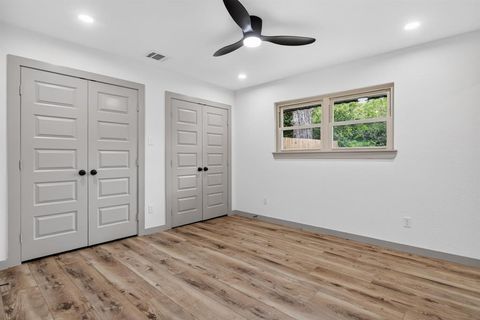 Tiny photo for 1512 Northcrest Court, Fort Worth, TX 76107 (MLS # 21277662)