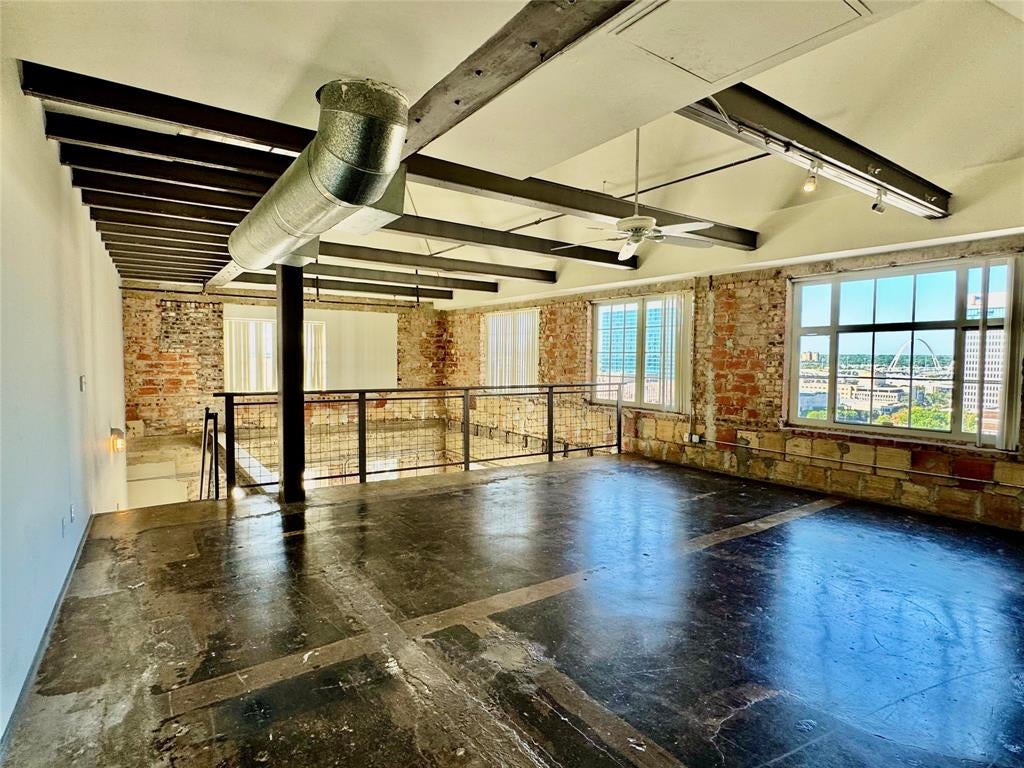 1122 Jackson Street 1104