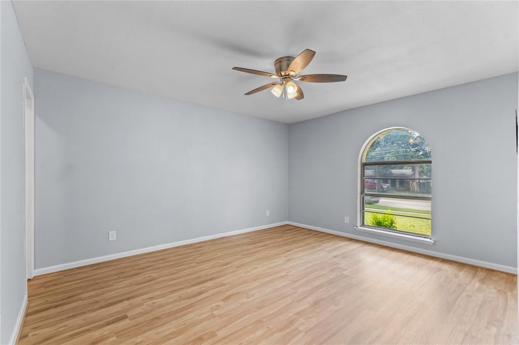 1137 Kingston Drive