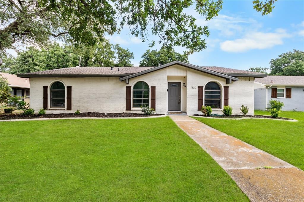 1137 Kingston Drive