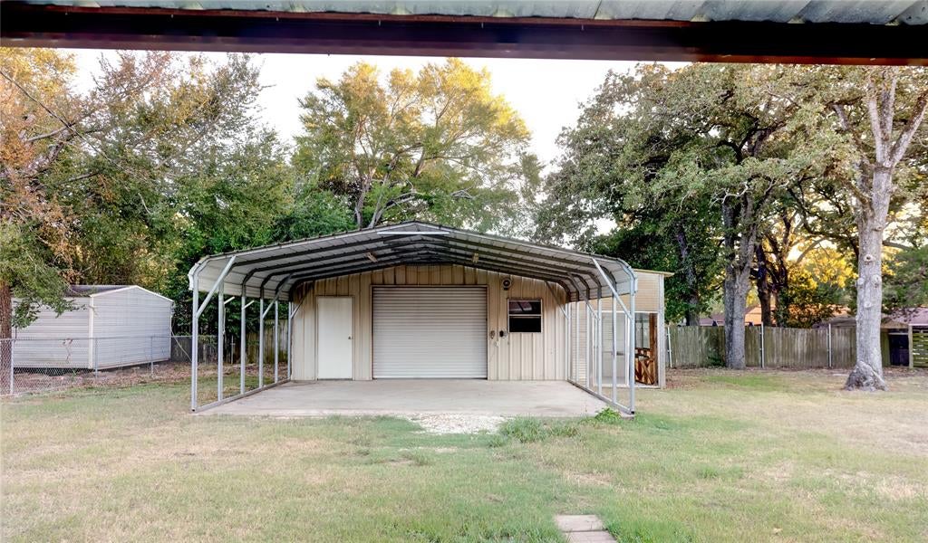 575 Ferndale Lane