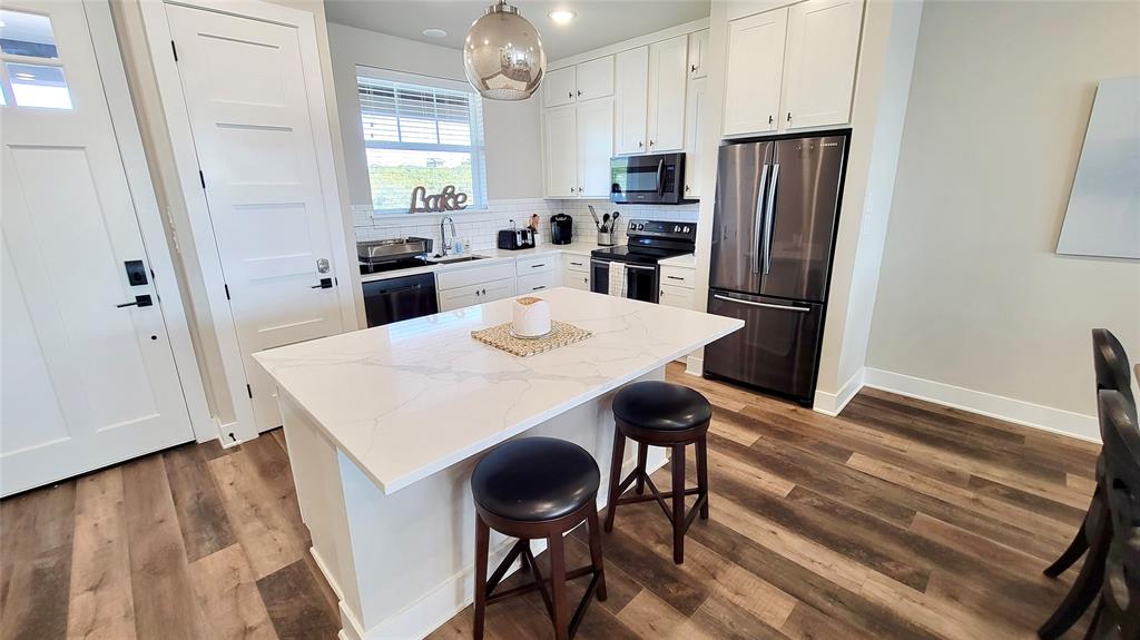 3412 Scenic Point Road 305