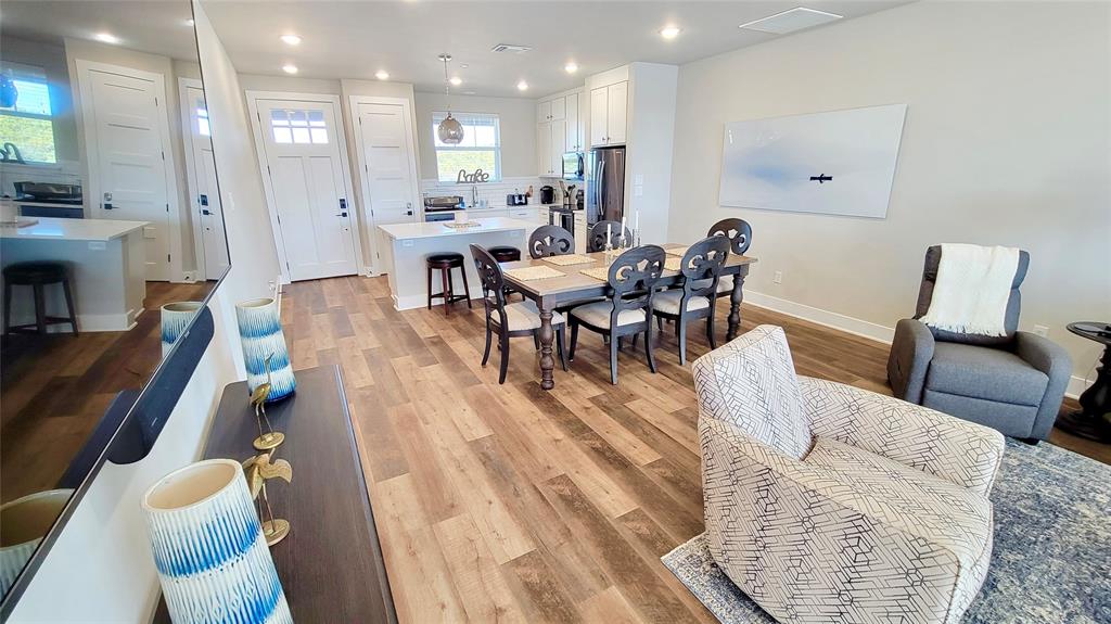 3412 Scenic Point Road 305