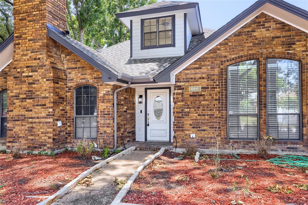 6817 Wickliff Trail