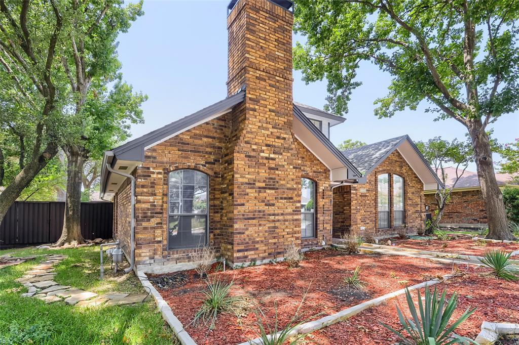 6817 Wickliff Trail