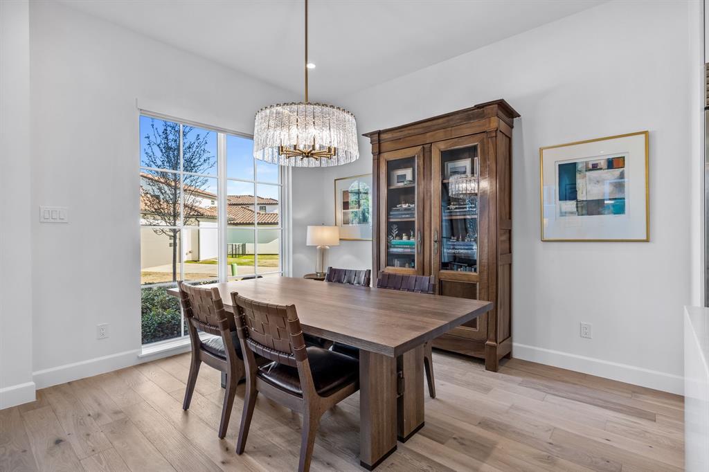 Lakeside Tower - Residential