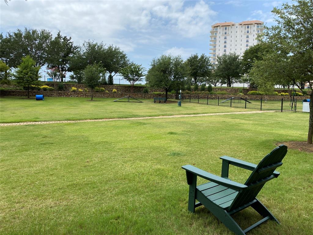 Lakeside Tower - Residential