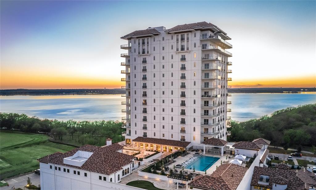 Lakeside Tower - Residential