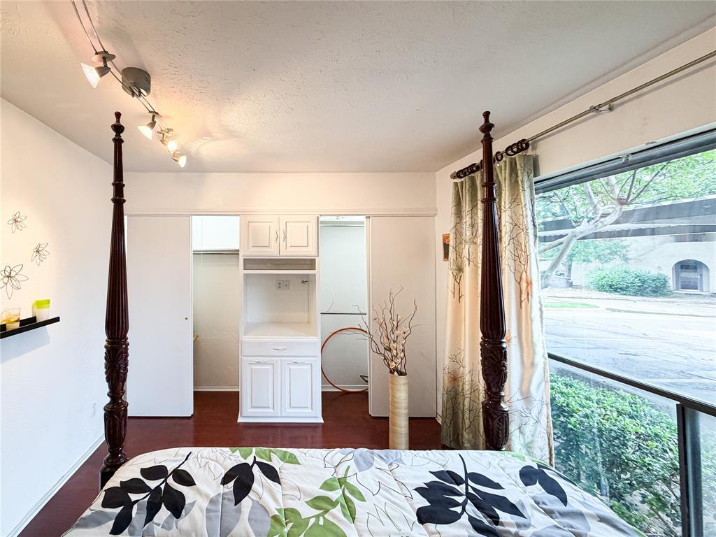 Quail Run Condo - Residential