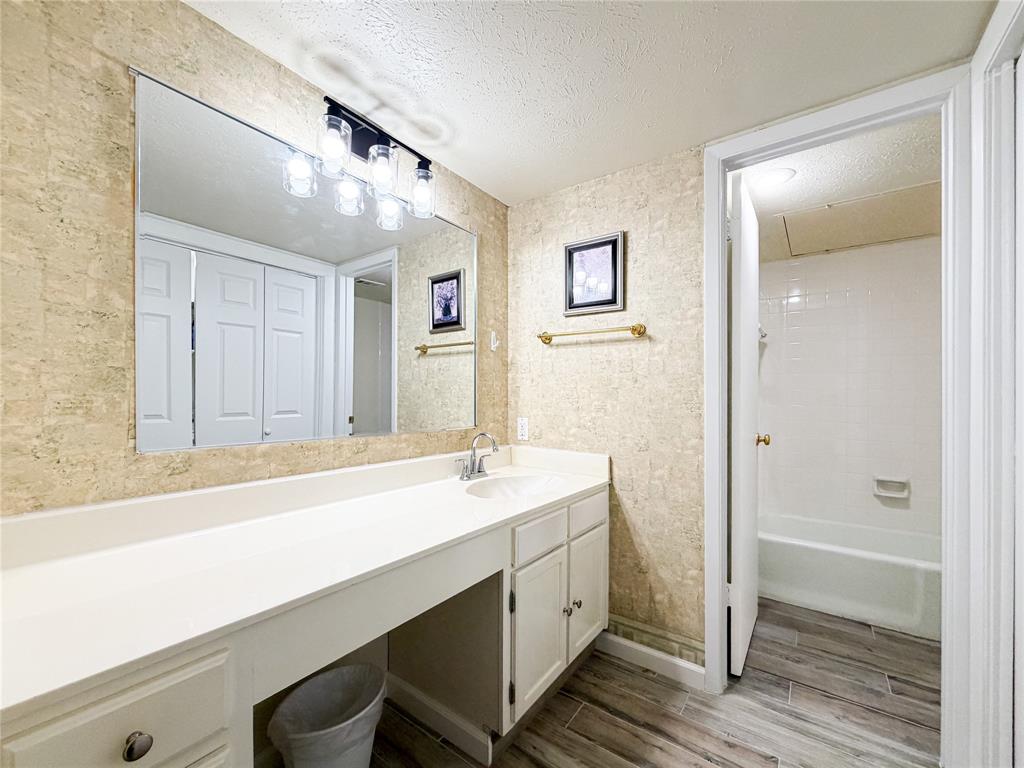 Quail Run Condo - Residential