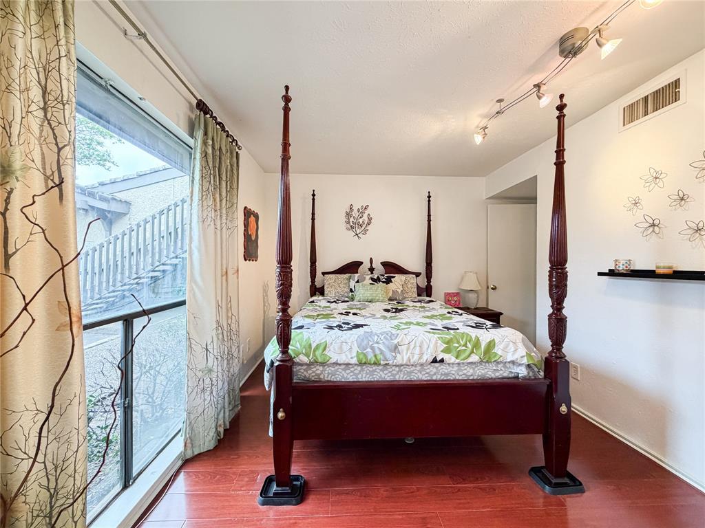 Quail Run Condo - Residential
