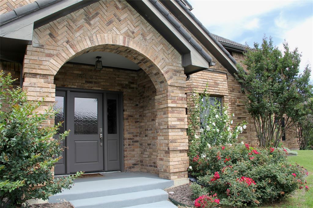 6101 Tiffany Oaks Lane