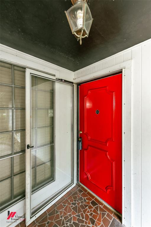 9427 Evergreen Drive