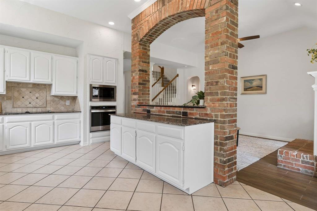 5511 S Briar Ridge Circle