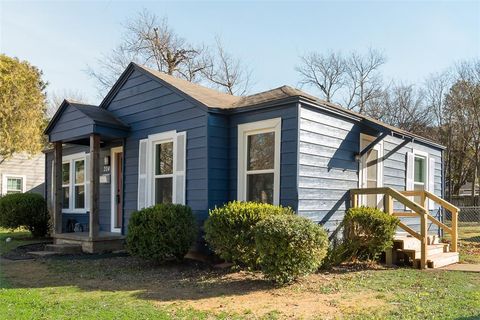 A home in Waxahachie