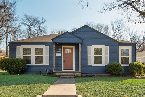 A home in Waxahachie