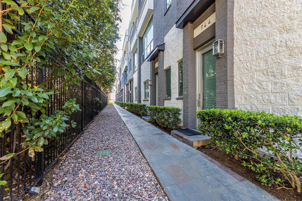 Habitat 3020 - Residential Lease