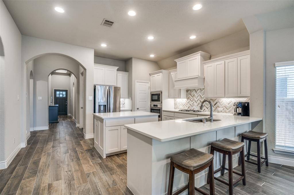 2322 Birdwell Cove