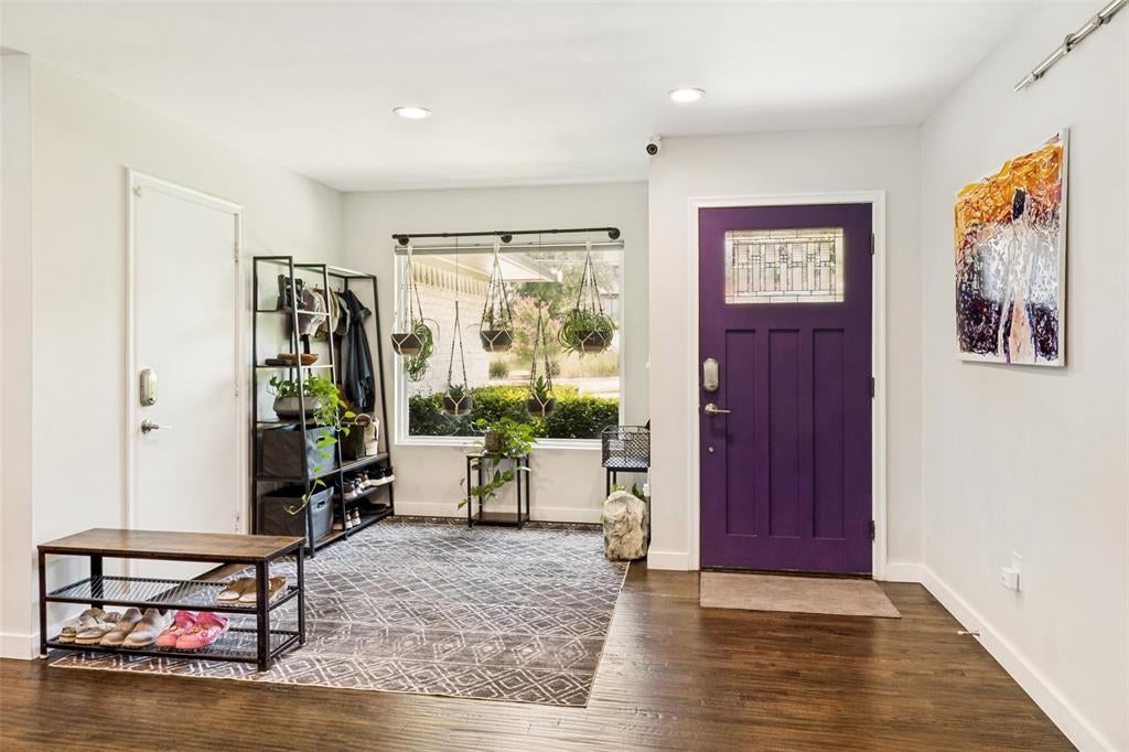 7045 Gaston Parkway