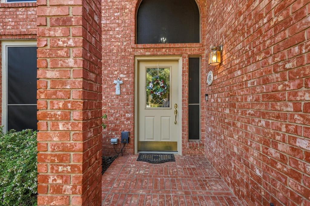 1912 Kipling Drive