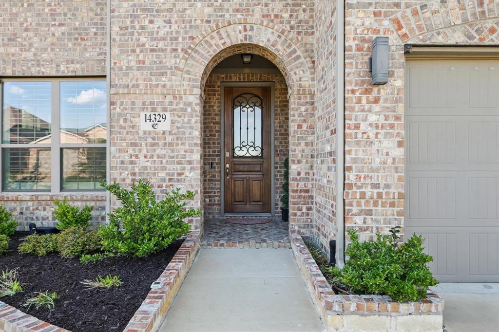 14329 Home Trail