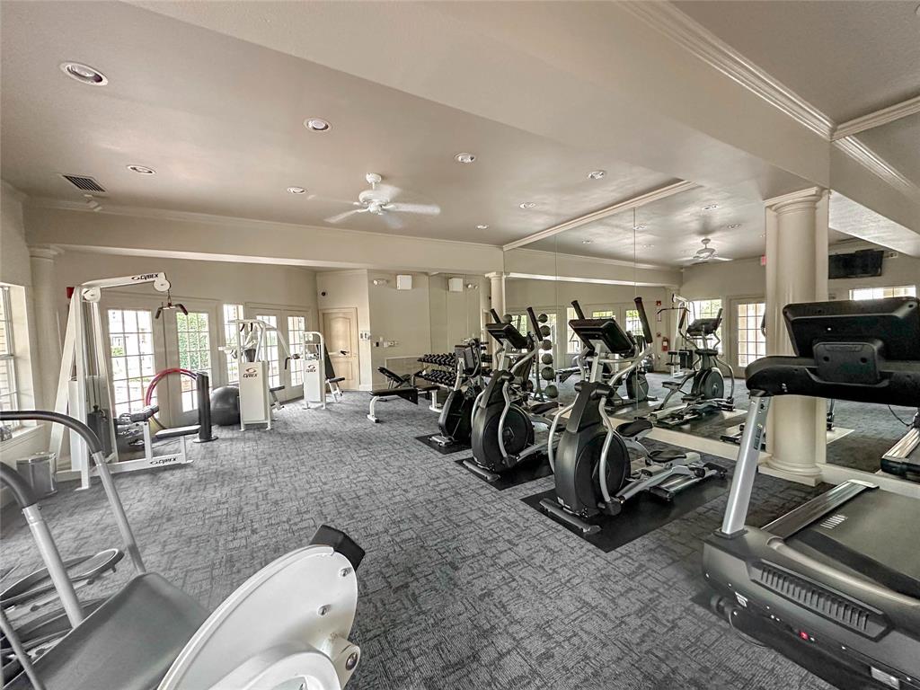 Wyndemere Condo - Residential