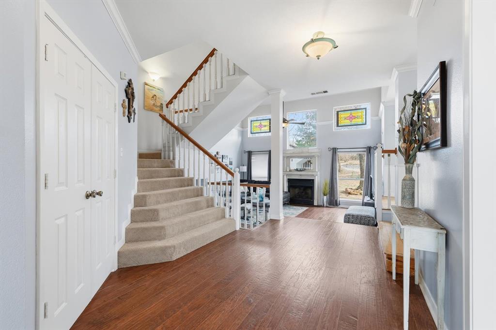 1606 Treehouse Lane N