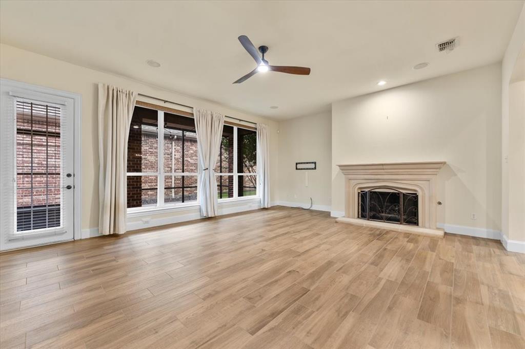 3779 Navarro Way