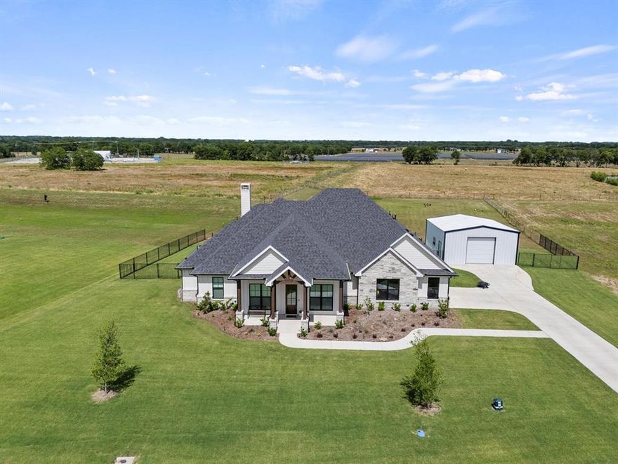 1 Acre Lot. 2423 Sq. Ft. Energy Efficient Foam Encapsulation. Propane Gas, Tankless Water Heater. Open Concept. 4 BEDROOMS AND 3 BATHS. 4th Bedroom with Study or office Option, Breakfast Nook. Dining Room. 10' Ceilings. Vaulted Ceiling in Living Room through to Kitchen with Stained Beams. 8' Solid Core doors. Gas Fireplace with Stone Floor to Ceiling and Stained Mantle. Painted Grade Cabinets. Quartz Counter tops through-out. Subway tile Kitchen backsplash. Stainless Steel built-in Microwave, Single Oven and 5 Burner Gas Cooktop.  Hardwoods in Entry, Nook, Living Room, Kitchen, Pantry, Study, Dining Room and Master Bedroom. C-Tile in Laundry and baths. Carpet in Secondary Bedrooms and closets.  Mud-bench. Master Bath - Walk-in double Head Shower, Slipper Tub, Double Vanities. Sod, Sprinklers, Gutters and Garage door opener. 26x26x12 Shop With Water Stubs and Power.
Fencing