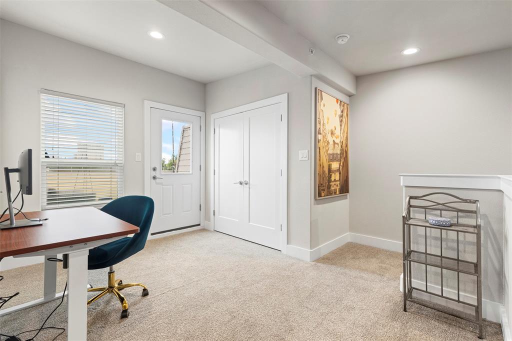 Metro Live Oak Ph 1 Bldg 1 - Residential Lease