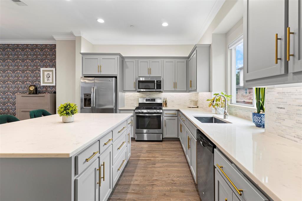 Metro Live Oak Ph 1 Bldg 1 - Residential Lease