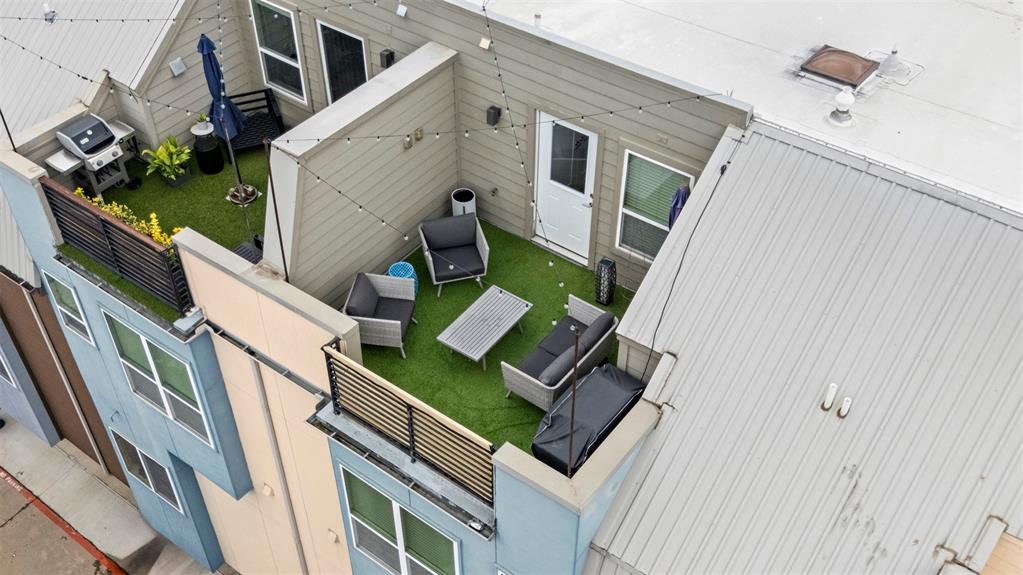 Metro Live Oak Ph 1 Bldg 1 - Residential Lease