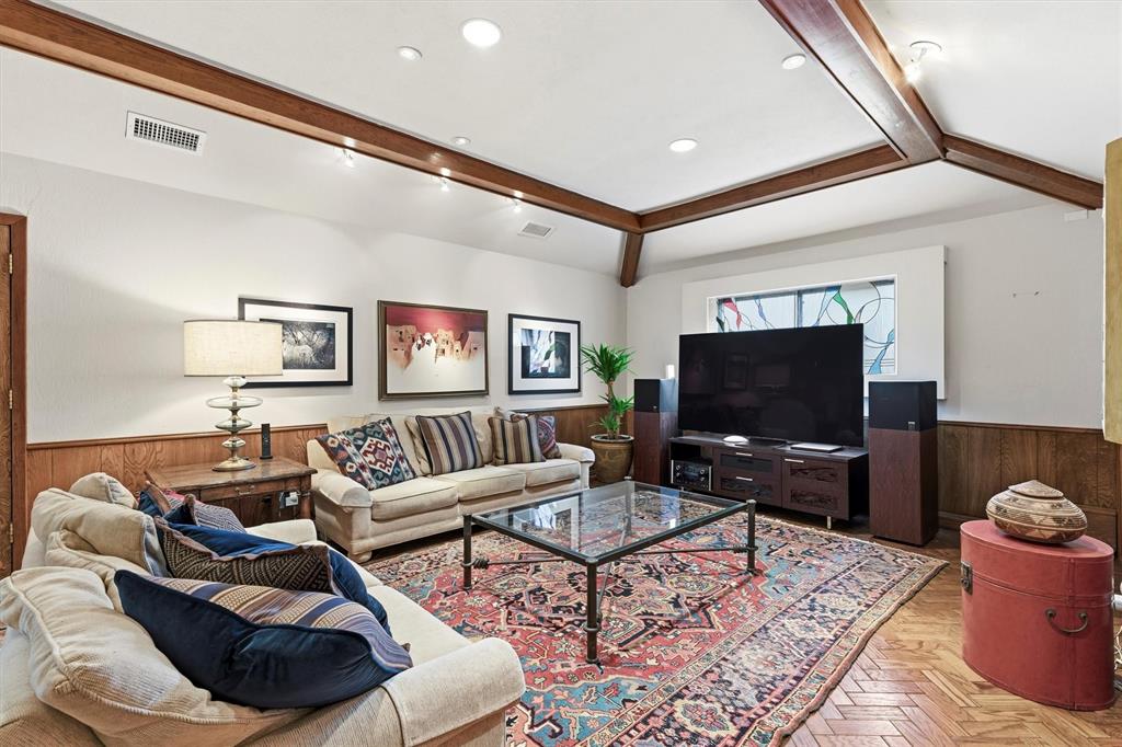 6720 Regalbluff Drive