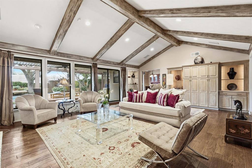 6720 Regalbluff Drive