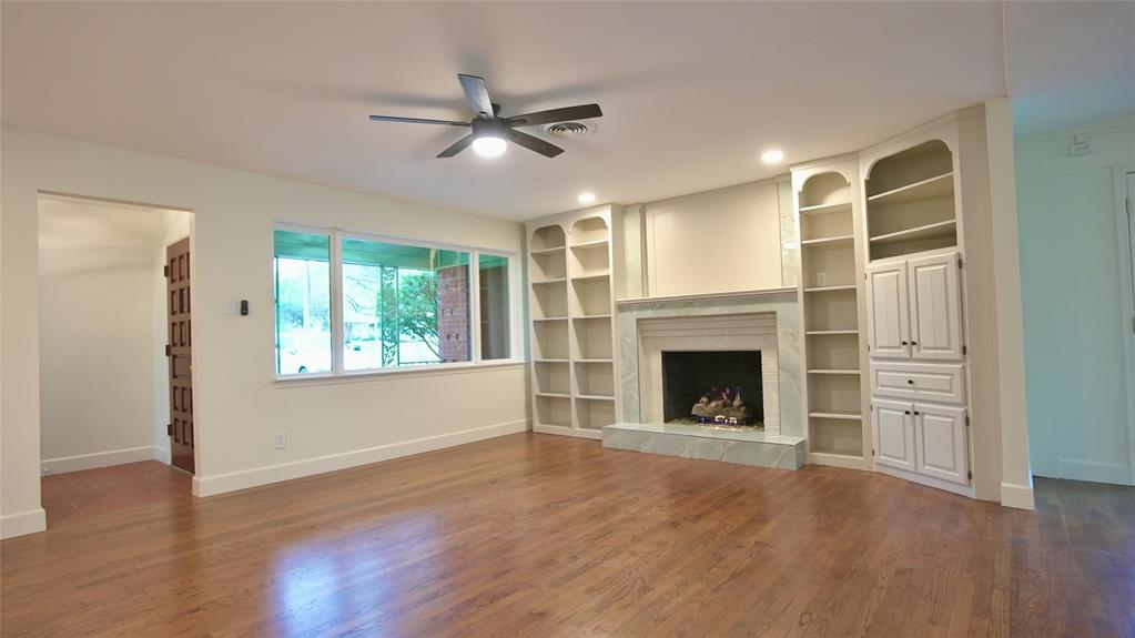 9762 Twin Creek Drive