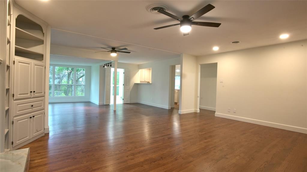 9762 Twin Creek Drive