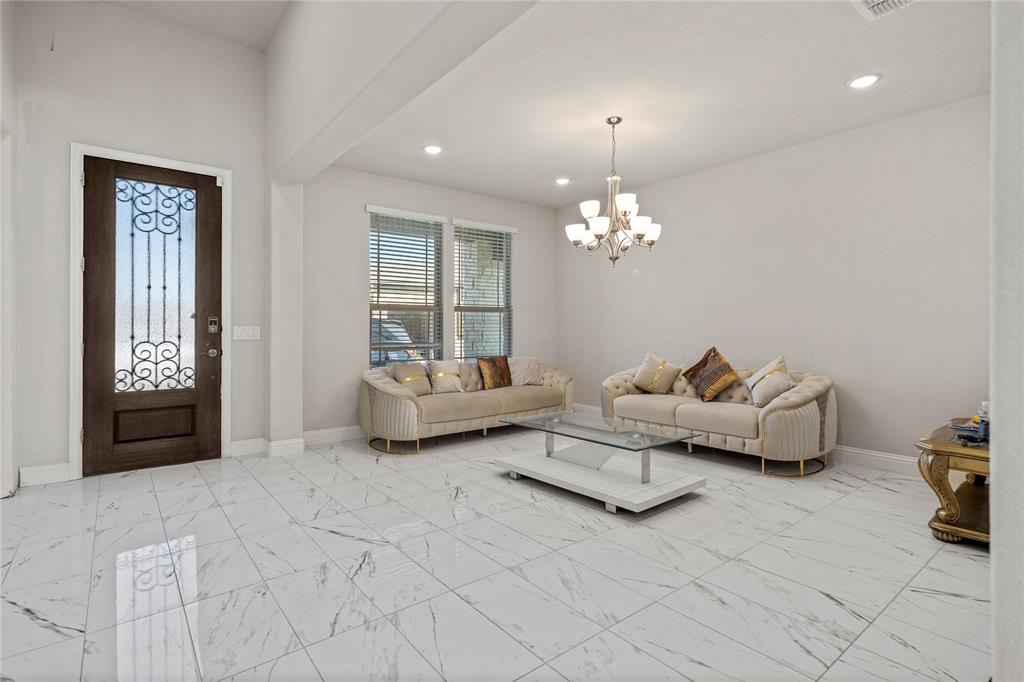 3100 Blazing Star Road