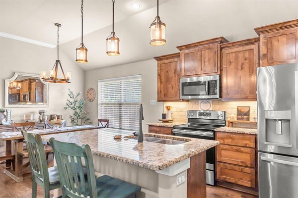409 MESA, LONE OAK, TX 75453 - Image 64d3e6bd28f9e33df27d0e500e2273ef/3362602572