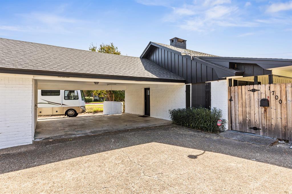 Lake Air Estate - Residential Lease