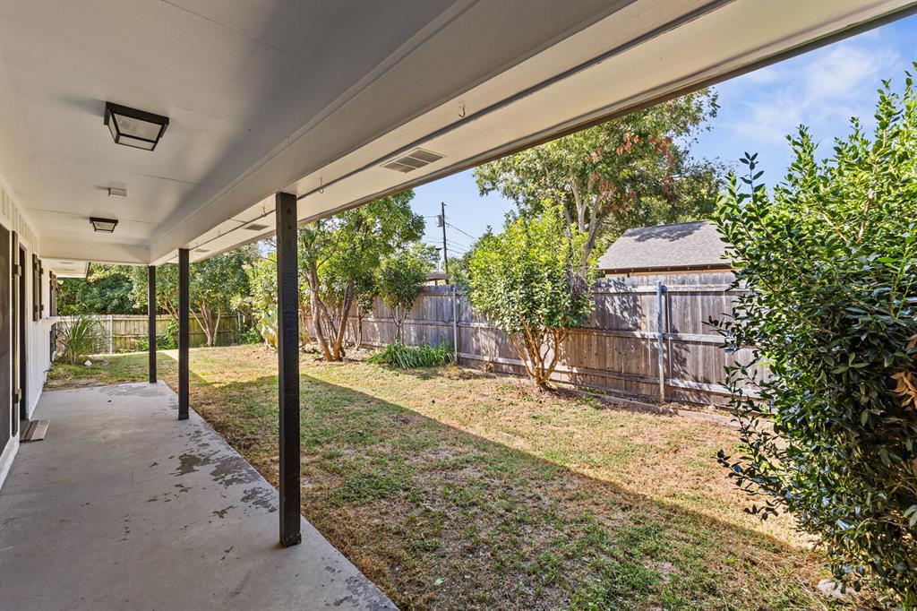 Lake Air Estate - Residential Lease