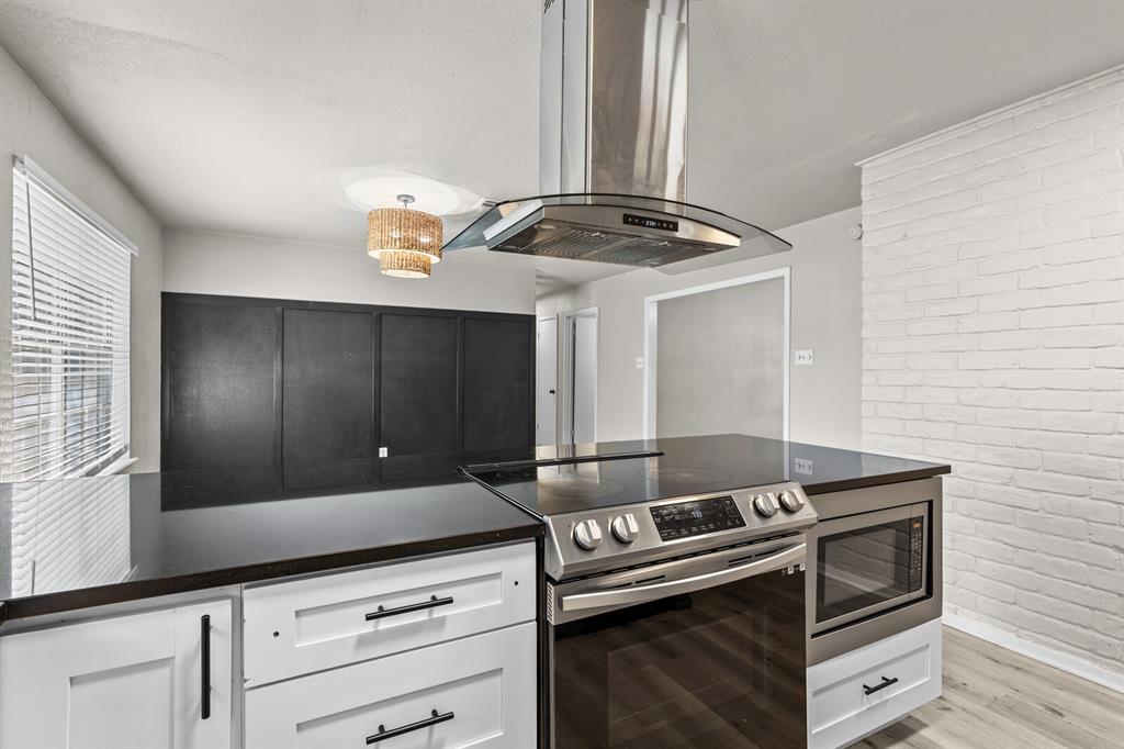 Lake Air Estate - Residential Lease