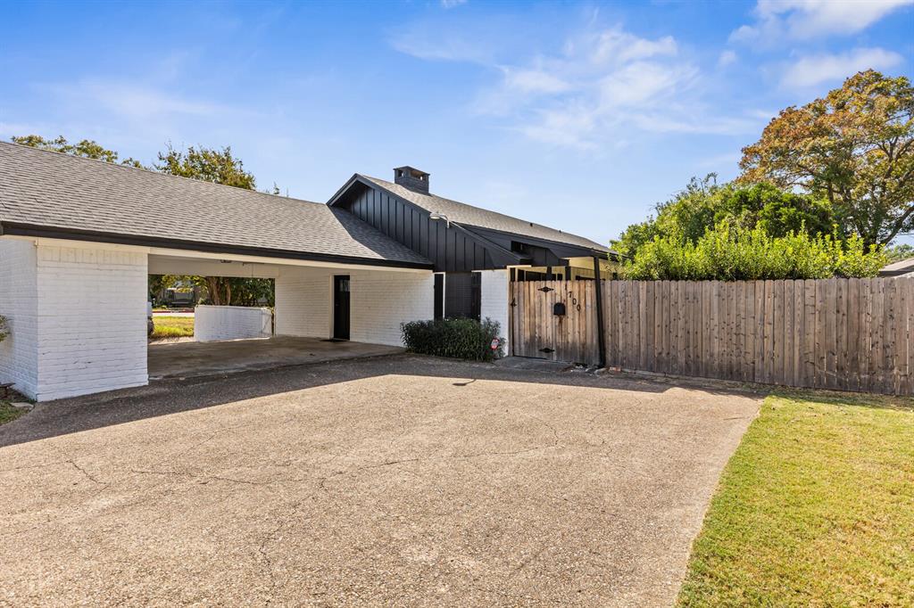 Lake Air Estate - Residential Lease