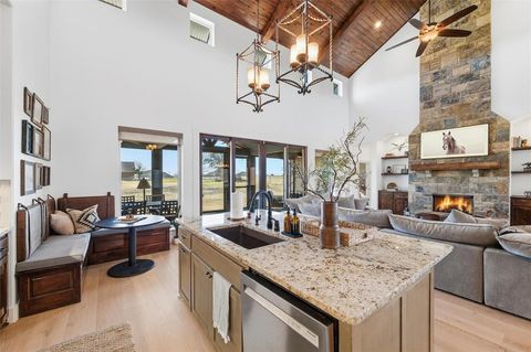 Tiny photo for 570 S Point Court, Aledo, TX 76008 (MLS # 21191298)